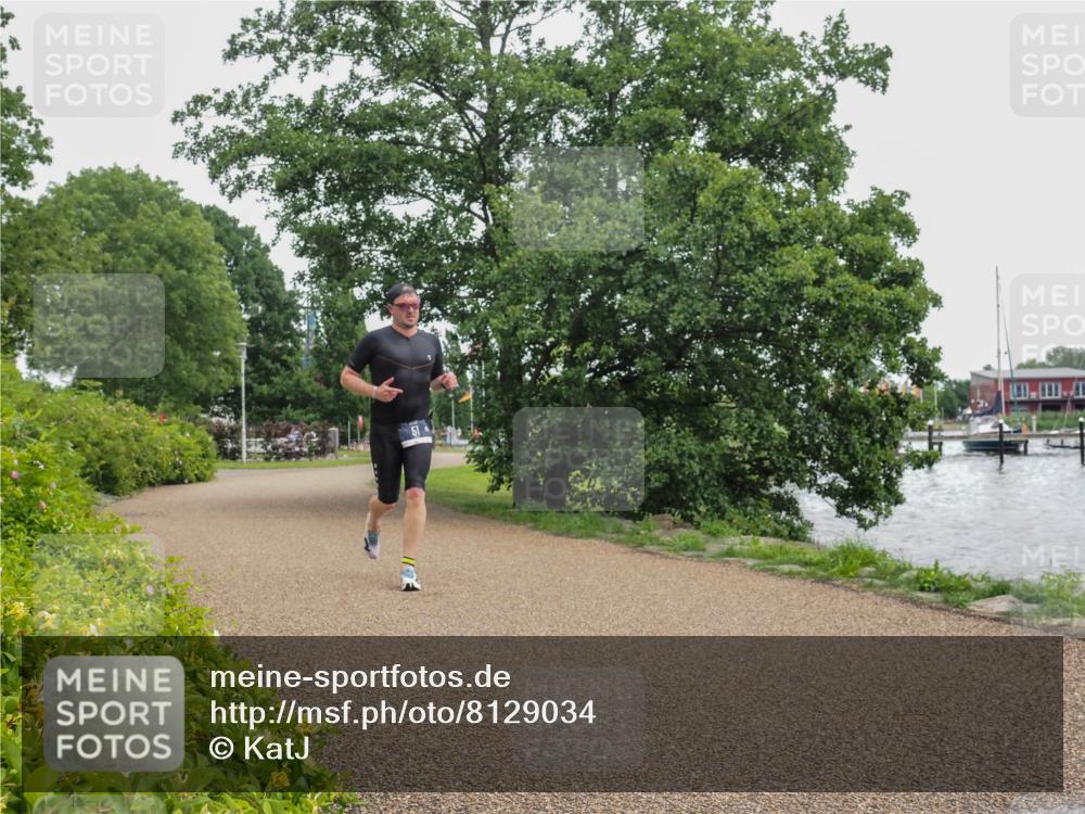 22.06.2025 - Viking Triathlon KatJ http://msf.ph/oto/8129034 22.06.2025 15:40:18 Laufen 51 meine-sportfotos.de