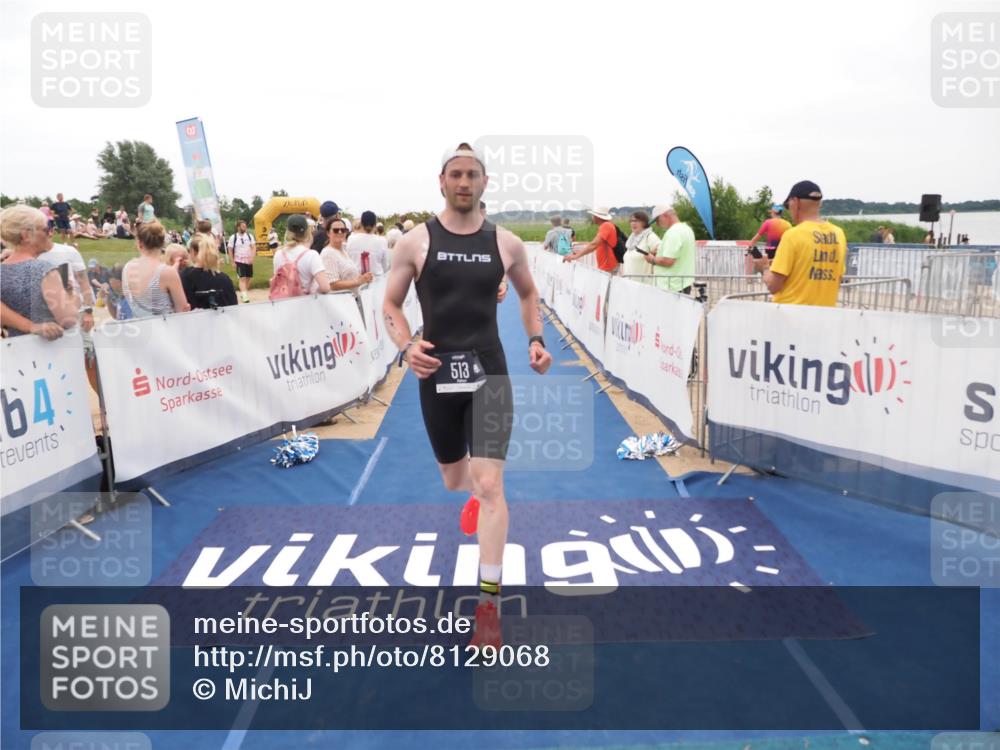 22.06.2025 - Viking Triathlon MichiJ http://msf.ph/oto/8129068 22.06.2025 15:27:33 Ziel 487, 513 meine-sportfotos.de