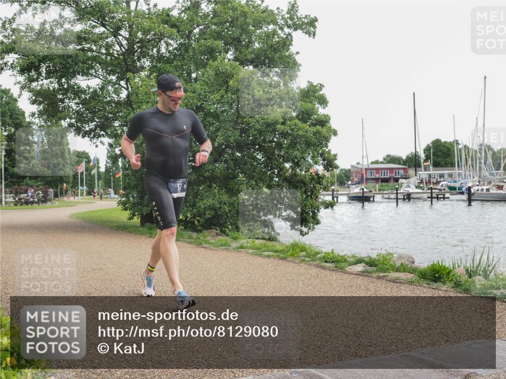 22.06.2025 - Viking Triathlon KatJ http://msf.ph/oto/8129080 22.06.2025 15:40:19 Laufen 51 meine-sportfotos.de