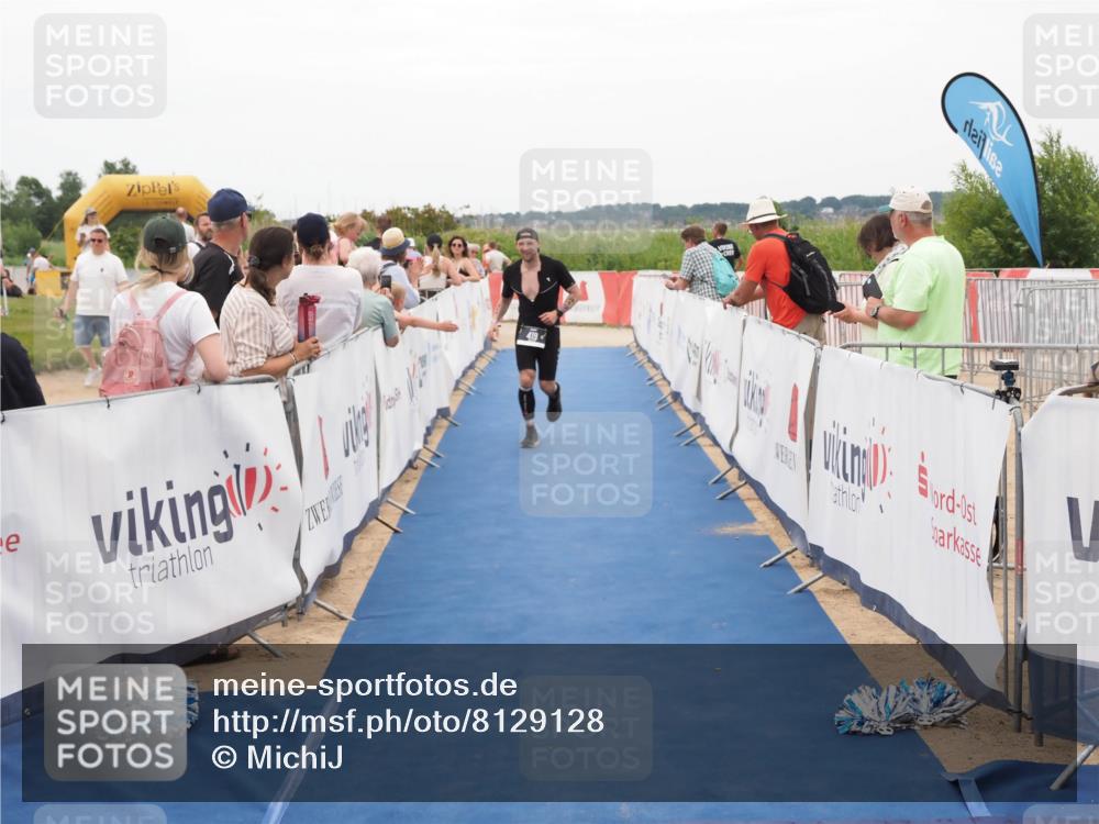 22.06.2025 - Viking Triathlon MichiJ http://msf.ph/oto/8129128 22.06.2025 15:27:44 Ziel 419 meine-sportfotos.de