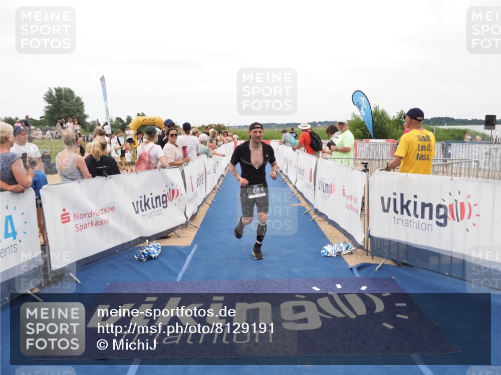 22.06.2025 - Viking Triathlon MichiJ http://msf.ph/oto/8129191 22.06.2025 15:27:47 Ziel 419 meine-sportfotos.de