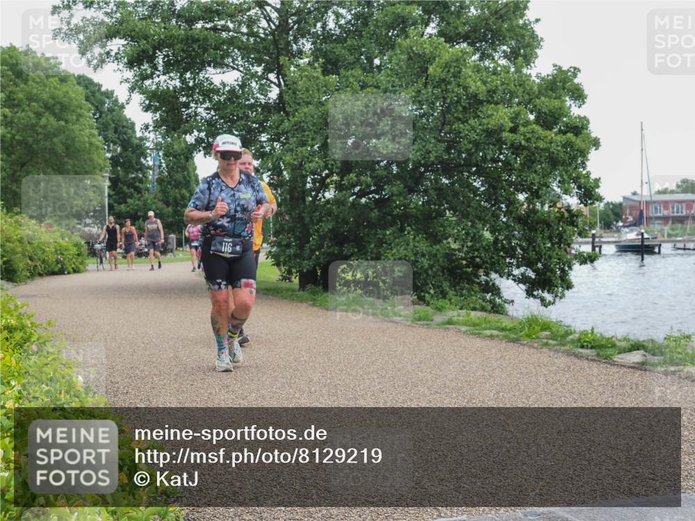 22.06.2025 - Viking Triathlon KatJ http://msf.ph/oto/8129219 22.06.2025 15:41:29 Laufen 116, 633 meine-sportfotos.de