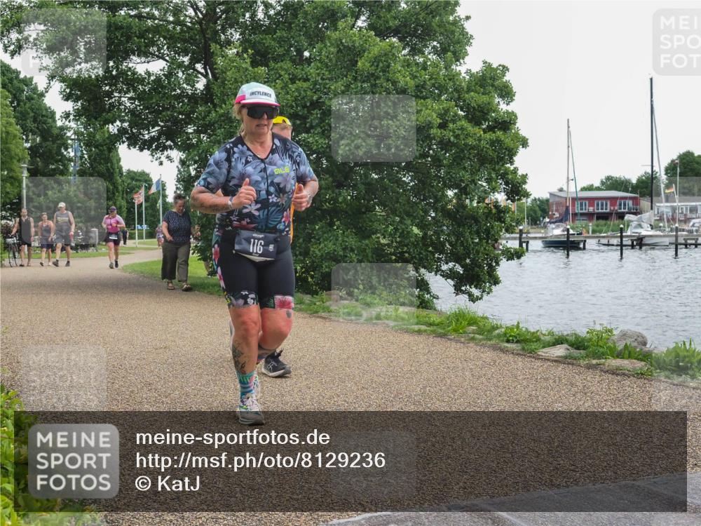 22.06.2025 - Viking Triathlon KatJ http://msf.ph/oto/8129236 22.06.2025 15:41:30 Laufen 116, 633 meine-sportfotos.de