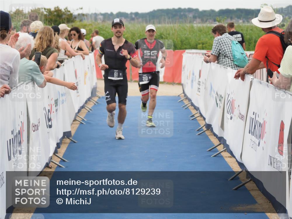 22.06.2025 - Viking Triathlon MichiJ http://msf.ph/oto/8129239 22.06.2025 15:28:02 Ziel 61, 313 meine-sportfotos.de