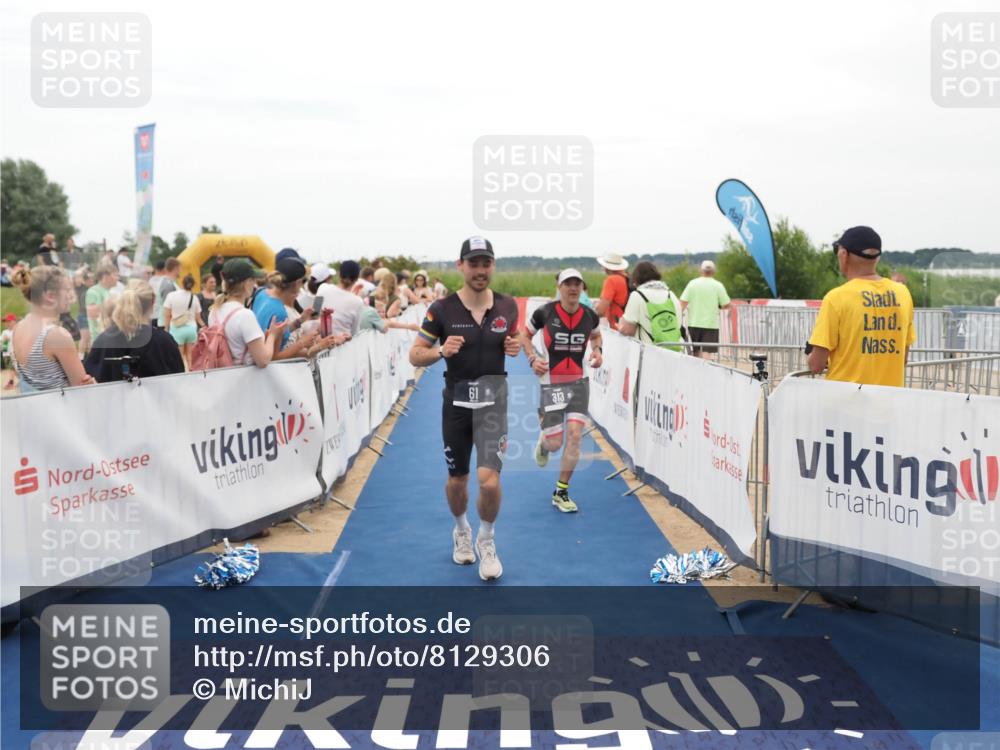 22.06.2025 - Viking Triathlon MichiJ http://msf.ph/oto/8129306 22.06.2025 15:28:04 Ziel 61, 313 meine-sportfotos.de