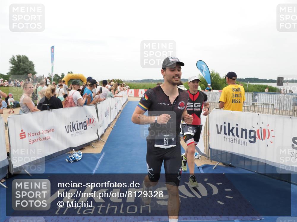 22.06.2025 - Viking Triathlon MichiJ http://msf.ph/oto/8129328 22.06.2025 15:28:05 Ziel 61, 313 meine-sportfotos.de