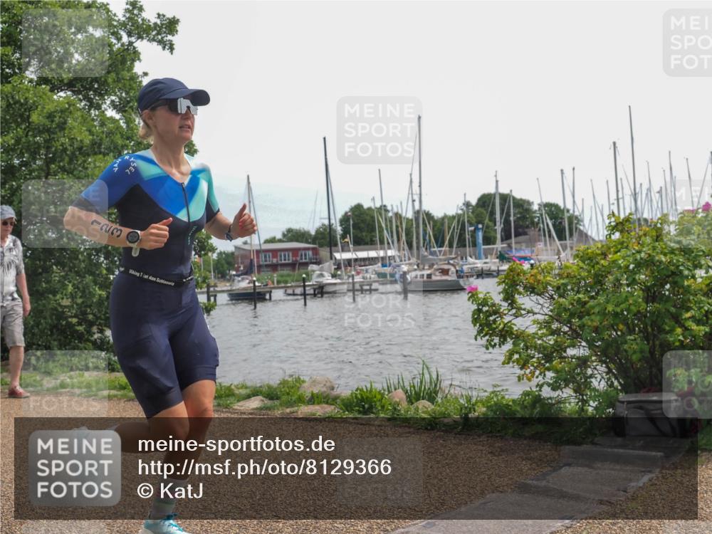 22.06.2025 - Viking Triathlon KatJ http://msf.ph/oto/8129366 22.06.2025 13:56:21 Laufen 11, 123 meine-sportfotos.de