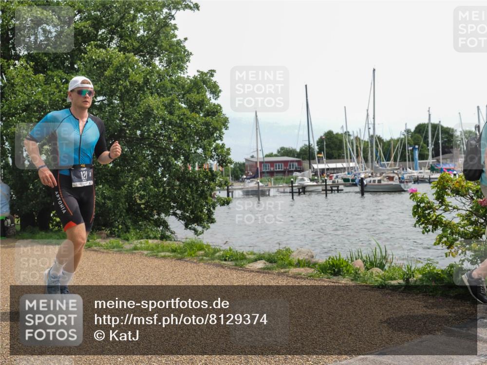 22.06.2025 - Viking Triathlon KatJ http://msf.ph/oto/8129374 22.06.2025 13:56:28 Laufen 121 meine-sportfotos.de
