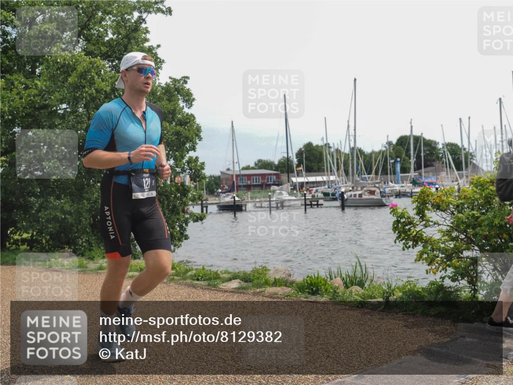 22.06.2025 - Viking Triathlon KatJ http://msf.ph/oto/8129382 22.06.2025 13:56:29 Laufen 121 meine-sportfotos.de