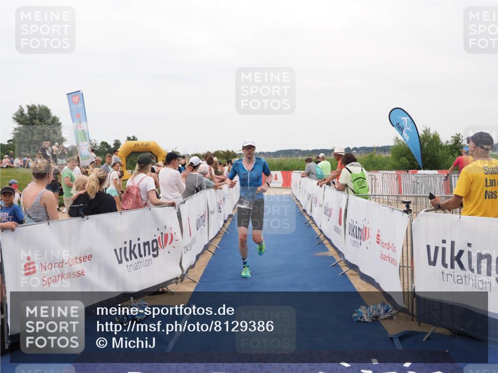 22.06.2025 - Viking Triathlon MichiJ http://msf.ph/oto/8129386 22.06.2025 15:28:30 Ziel 157, 350 meine-sportfotos.de