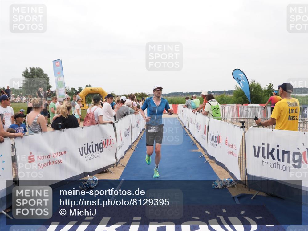 22.06.2025 - Viking Triathlon MichiJ http://msf.ph/oto/8129395 22.06.2025 15:28:30 Ziel 157, 350 meine-sportfotos.de