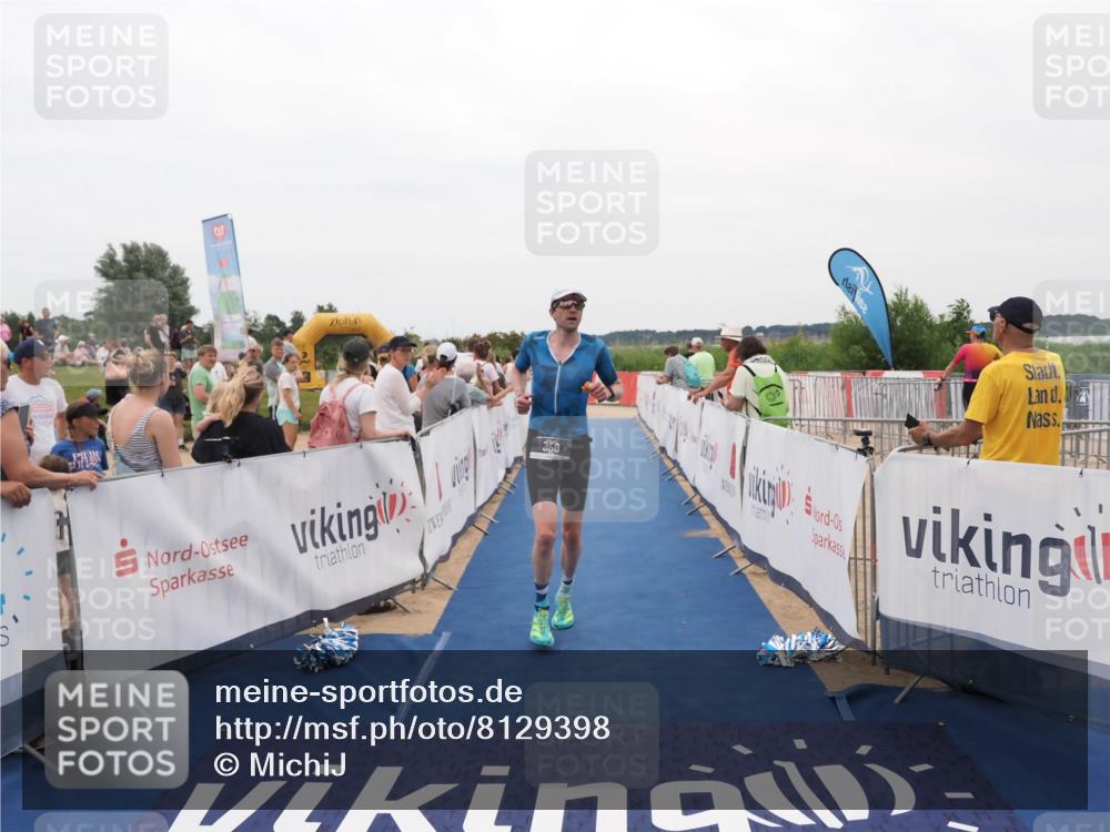22.06.2025 - Viking Triathlon MichiJ http://msf.ph/oto/8129398 22.06.2025 15:28:30 Ziel 157, 350 meine-sportfotos.de