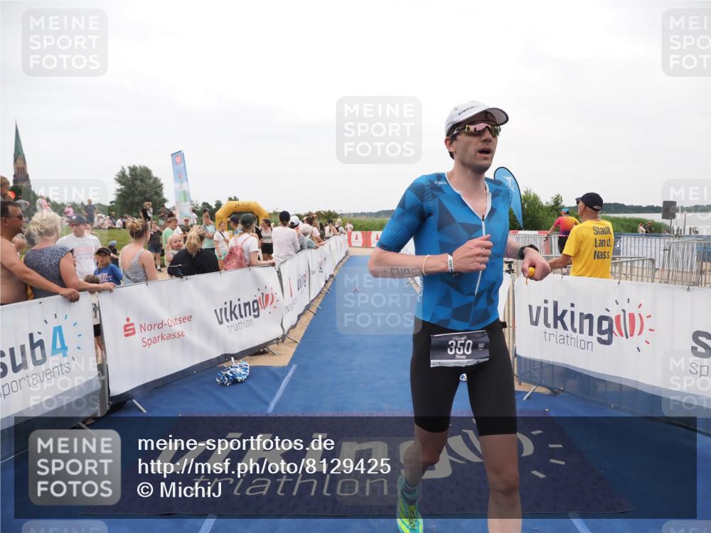 22.06.2025 - Viking Triathlon MichiJ http://msf.ph/oto/8129425 22.06.2025 15:28:32 Ziel 157, 350 meine-sportfotos.de