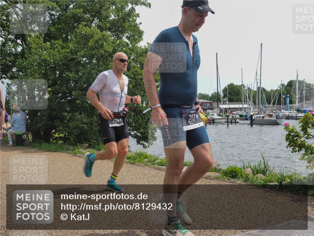 22.06.2025 - Viking Triathlon KatJ http://msf.ph/oto/8129432 22.06.2025 13:56:50 Laufen 205, 213 meine-sportfotos.de