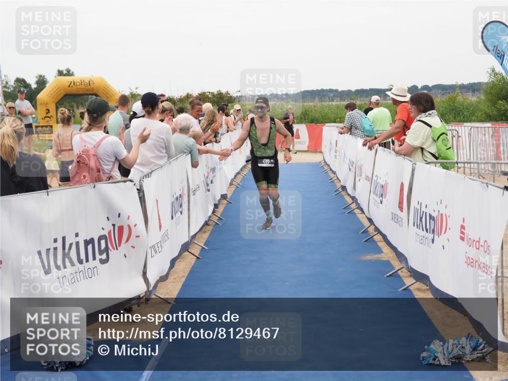 22.06.2025 - Viking Triathlon MichiJ http://msf.ph/oto/8129467 22.06.2025 15:28:48 Ziel 296 meine-sportfotos.de