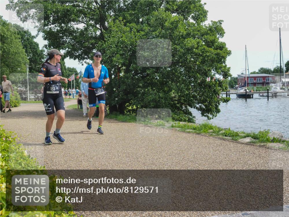 22.06.2025 - Viking Triathlon KatJ http://msf.ph/oto/8129571 22.06.2025 13:57:56 Laufen 183, 422 meine-sportfotos.de