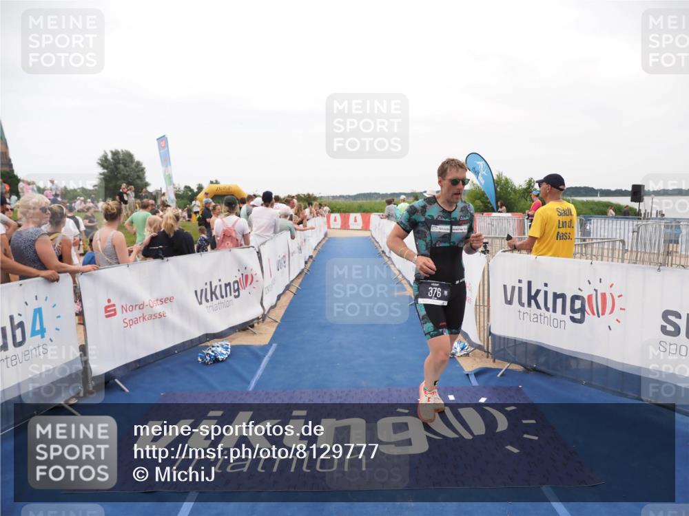 22.06.2025 - Viking Triathlon MichiJ http://msf.ph/oto/8129777 22.06.2025 15:29:22 Ziel 376 meine-sportfotos.de