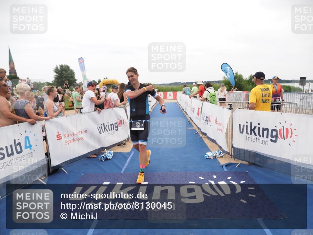 22.06.2025 - Viking Triathlon MichiJ http://msf.ph/oto/8130045 22.06.2025 15:29:54 Ziel 351 meine-sportfotos.de