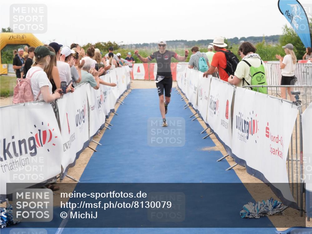 22.06.2025 - Viking Triathlon MichiJ http://msf.ph/oto/8130079 22.06.2025 15:30:04 Ziel 433 meine-sportfotos.de