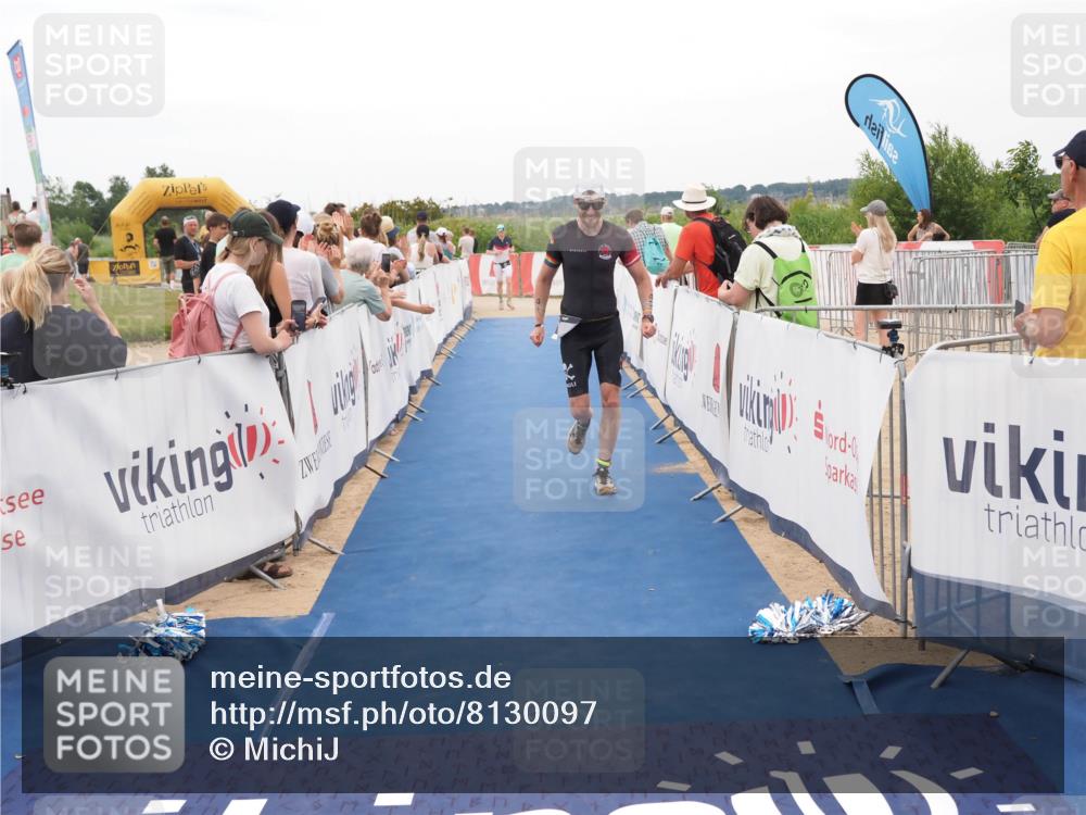 22.06.2025 - Viking Triathlon MichiJ http://msf.ph/oto/8130097 22.06.2025 15:30:05 Ziel 433 meine-sportfotos.de