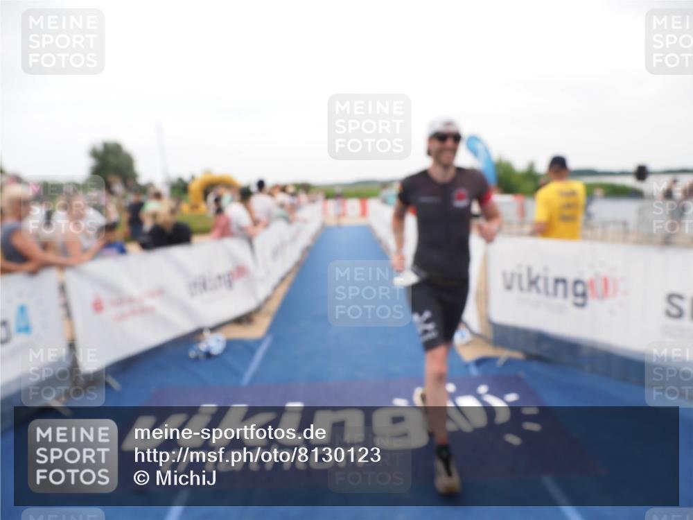 22.06.2025 - Viking Triathlon MichiJ http://msf.ph/oto/8130123 22.06.2025 15:30:07 Ziel 217, 433 meine-sportfotos.de