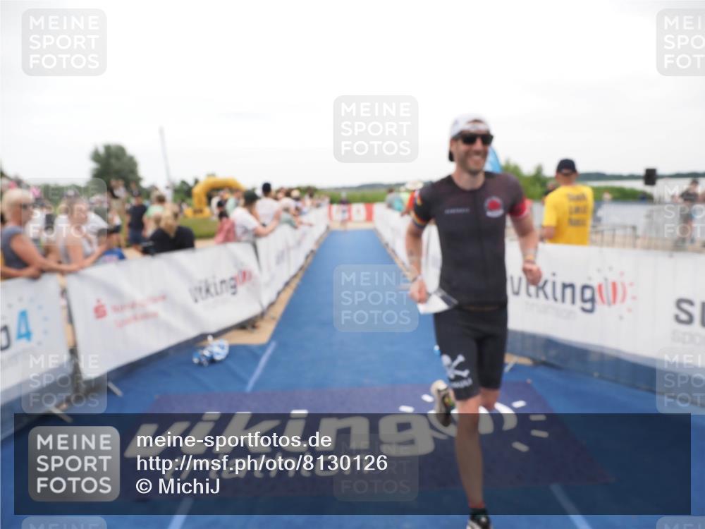 22.06.2025 - Viking Triathlon MichiJ http://msf.ph/oto/8130126 22.06.2025 15:30:07 Ziel 217, 433 meine-sportfotos.de