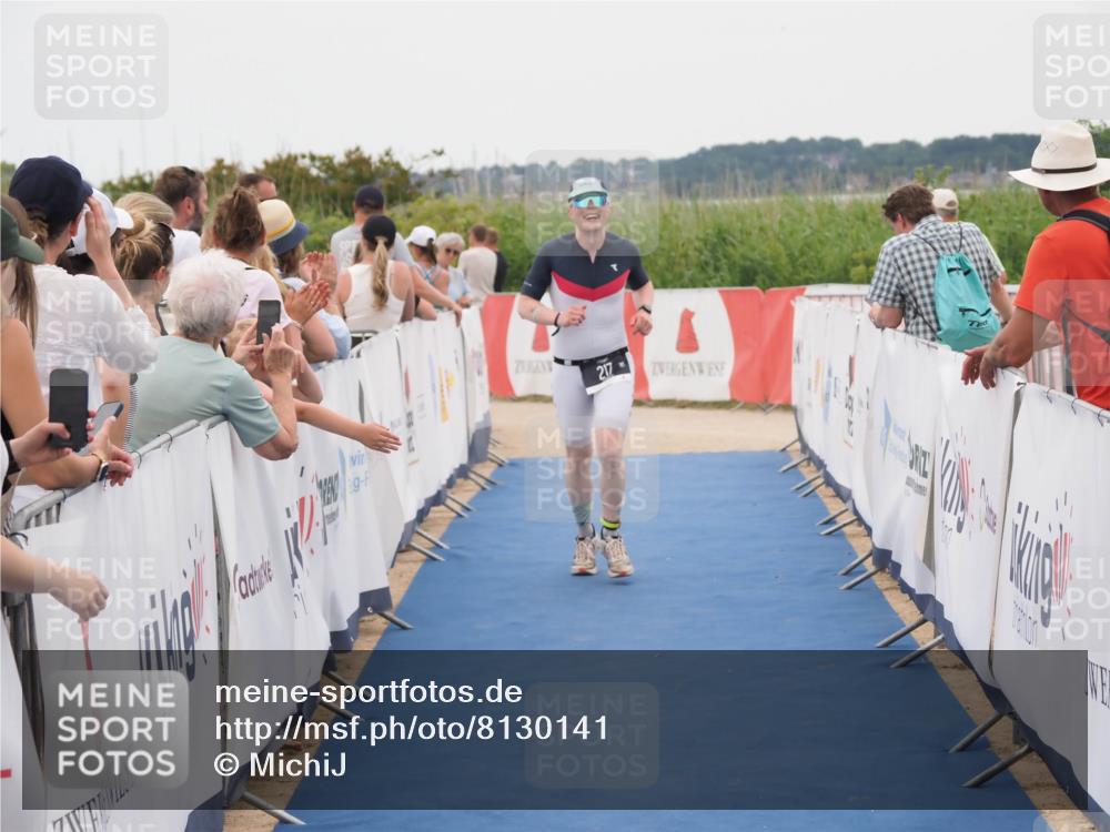 22.06.2025 - Viking Triathlon MichiJ http://msf.ph/oto/8130141 22.06.2025 15:30:10 Ziel 217, 433 meine-sportfotos.de