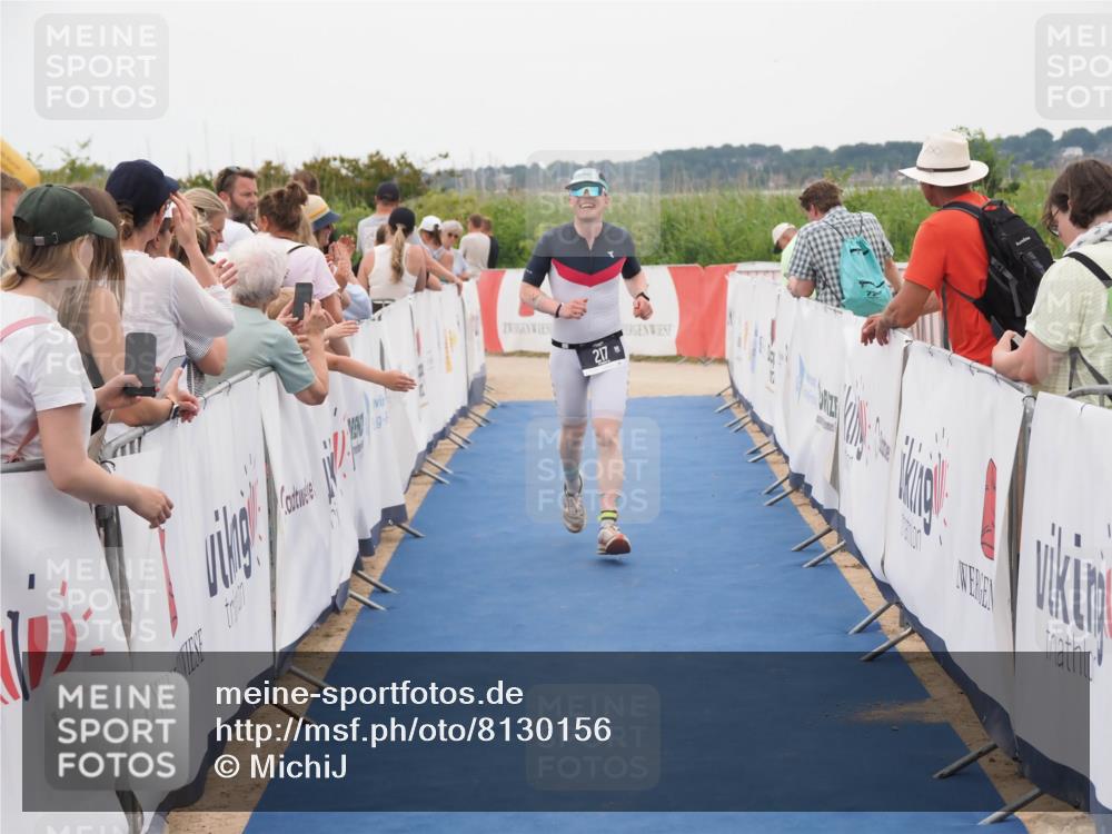 22.06.2025 - Viking Triathlon MichiJ http://msf.ph/oto/8130156 22.06.2025 15:30:11 Ziel 217 meine-sportfotos.de