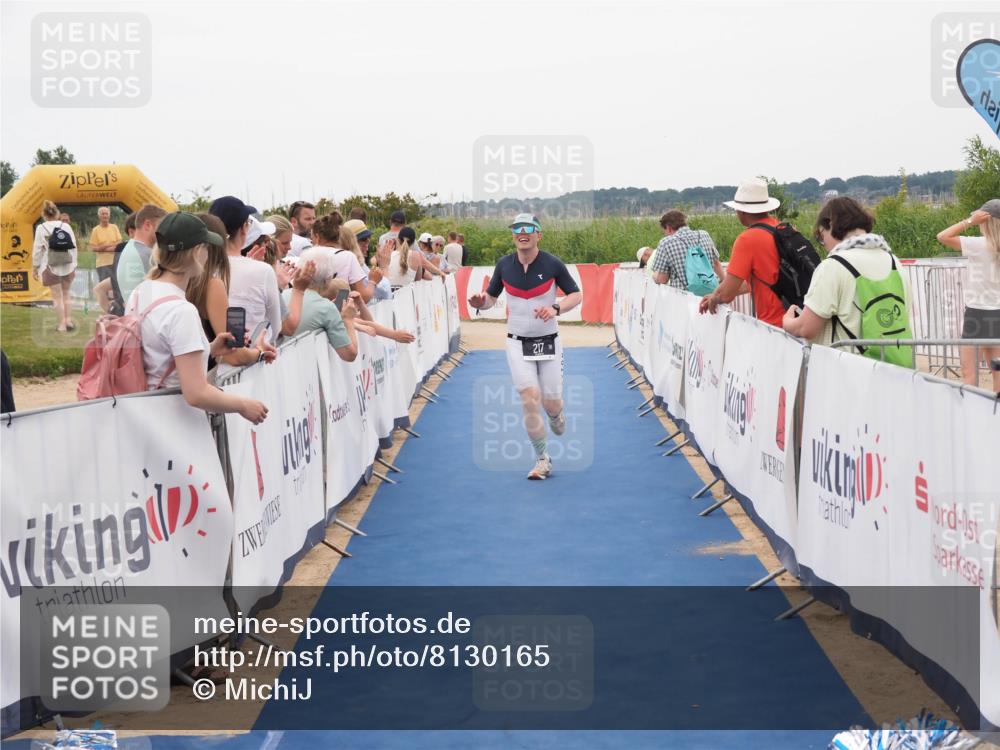 22.06.2025 - Viking Triathlon MichiJ http://msf.ph/oto/8130165 22.06.2025 15:30:11 Ziel 217 meine-sportfotos.de