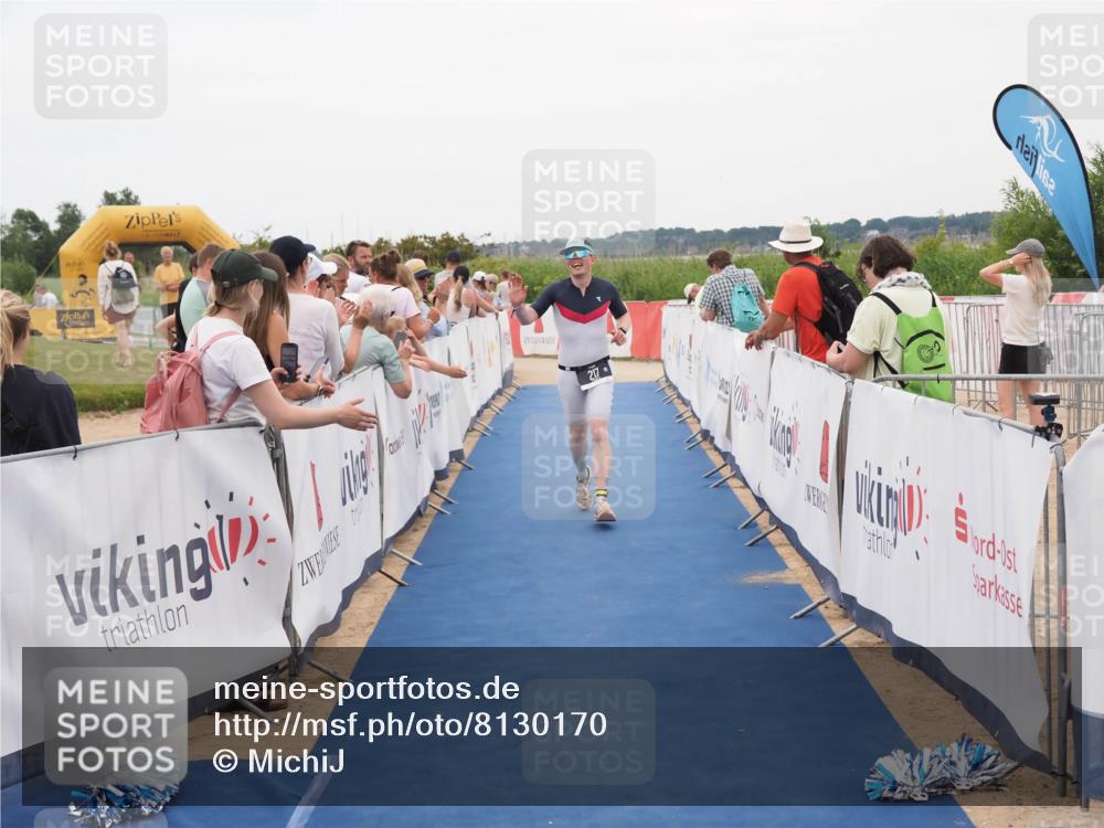 22.06.2025 - Viking Triathlon MichiJ http://msf.ph/oto/8130170 22.06.2025 15:30:11 Ziel 217 meine-sportfotos.de