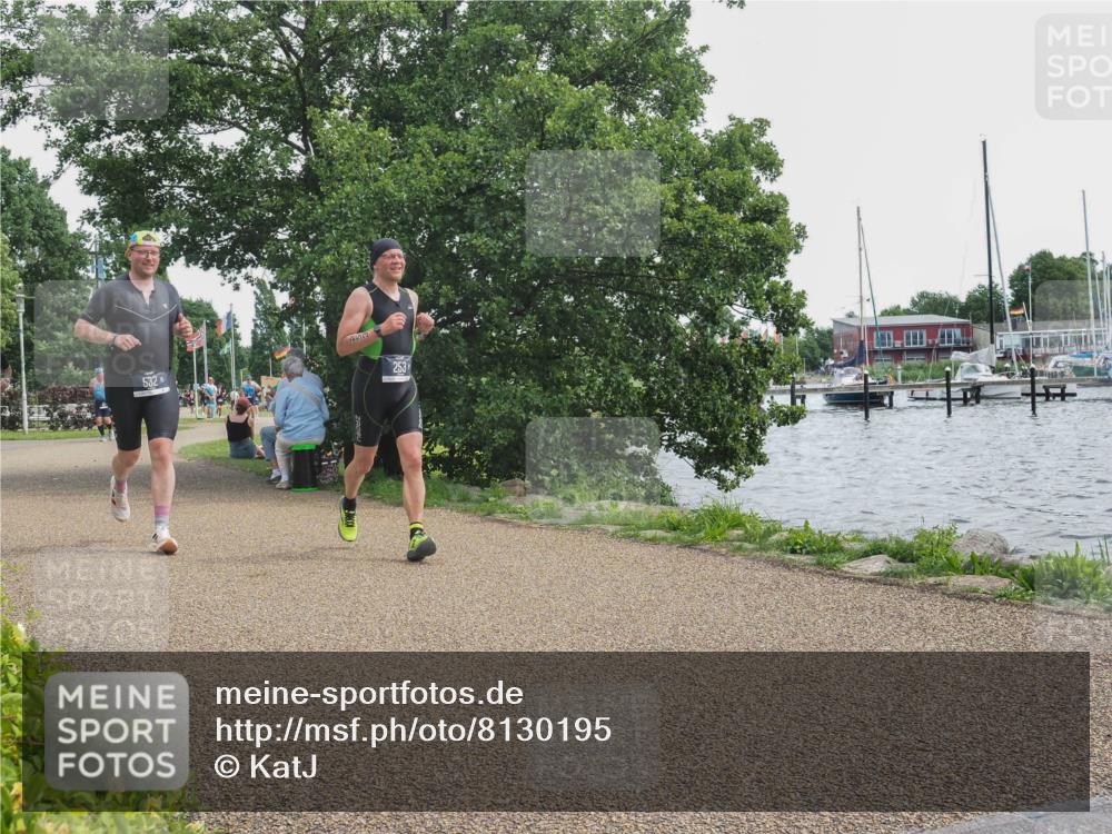 22.06.2025 - Viking Triathlon KatJ http://msf.ph/oto/8130195 22.06.2025 14:00:55 Laufen 99, 253, 281, 532 meine-sportfotos.de