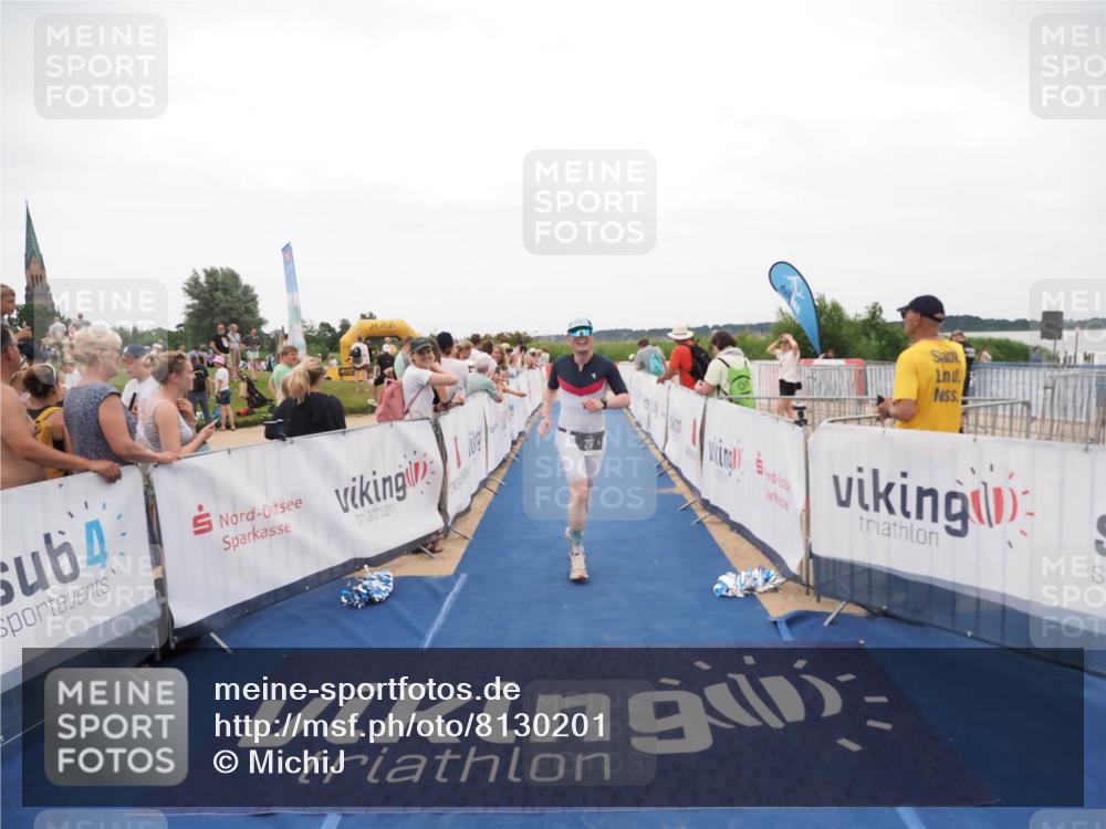 22.06.2025 - Viking Triathlon MichiJ http://msf.ph/oto/8130201 22.06.2025 15:30:13 Ziel 217 meine-sportfotos.de