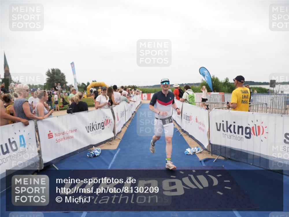22.06.2025 - Viking Triathlon MichiJ http://msf.ph/oto/8130209 22.06.2025 15:30:14 Ziel 217 meine-sportfotos.de