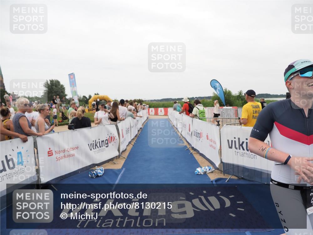 22.06.2025 - Viking Triathlon MichiJ http://msf.ph/oto/8130215 22.06.2025 15:30:15 Ziel 217 meine-sportfotos.de