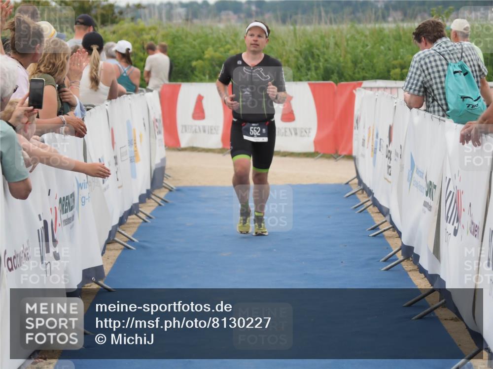 22.06.2025 - Viking Triathlon MichiJ http://msf.ph/oto/8130227 22.06.2025 15:30:22 Ziel 552 meine-sportfotos.de