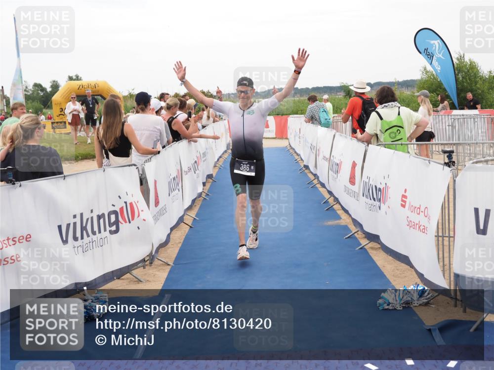 22.06.2025 - Viking Triathlon MichiJ http://msf.ph/oto/8130420 22.06.2025 15:30:45 Ziel 50, 386 meine-sportfotos.de