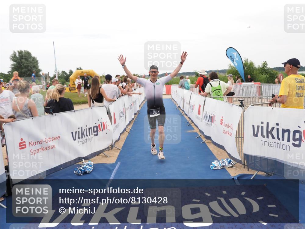 22.06.2025 - Viking Triathlon MichiJ http://msf.ph/oto/8130428 22.06.2025 15:30:46 Ziel 50, 386 meine-sportfotos.de
