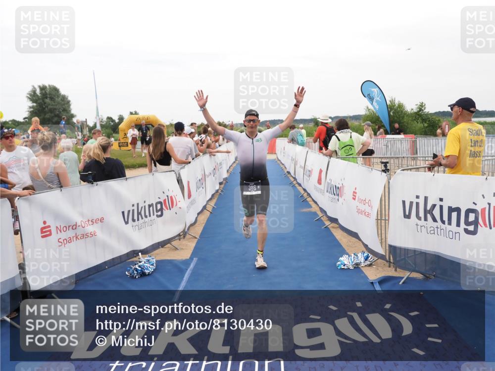 22.06.2025 - Viking Triathlon MichiJ http://msf.ph/oto/8130430 22.06.2025 15:30:46 Ziel 50, 386 meine-sportfotos.de