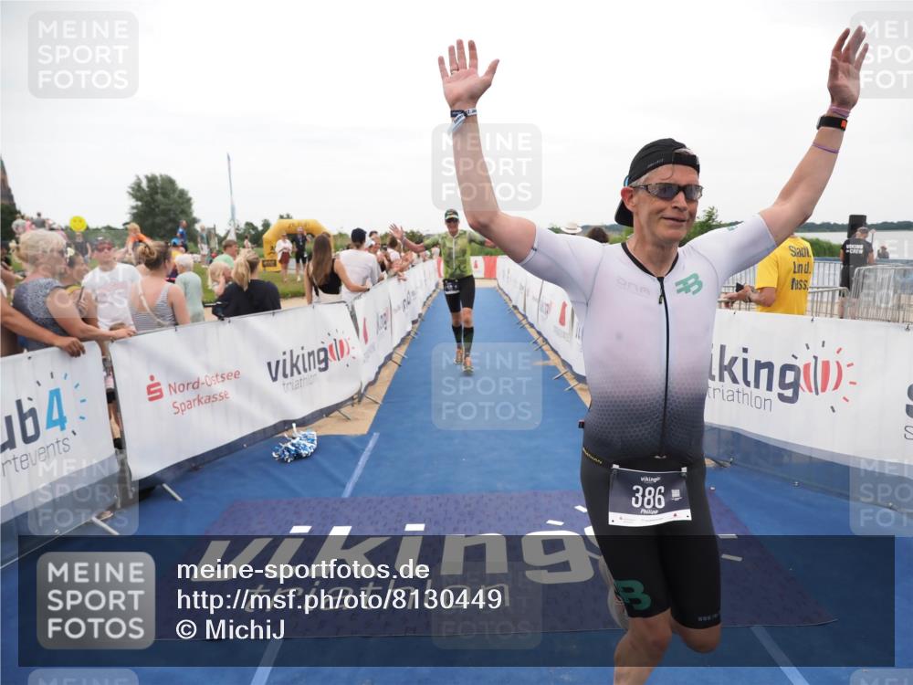 22.06.2025 - Viking Triathlon MichiJ http://msf.ph/oto/8130449 22.06.2025 15:30:47 Ziel 50, 386 meine-sportfotos.de