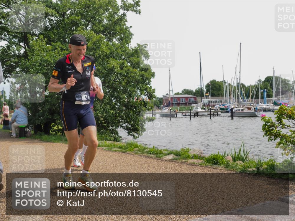 22.06.2025 - Viking Triathlon KatJ http://msf.ph/oto/8130545 22.06.2025 14:03:09 Laufen 102, 415 meine-sportfotos.de