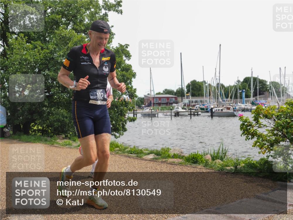 22.06.2025 - Viking Triathlon KatJ http://msf.ph/oto/8130549 22.06.2025 14:03:09 Laufen 102, 415 meine-sportfotos.de