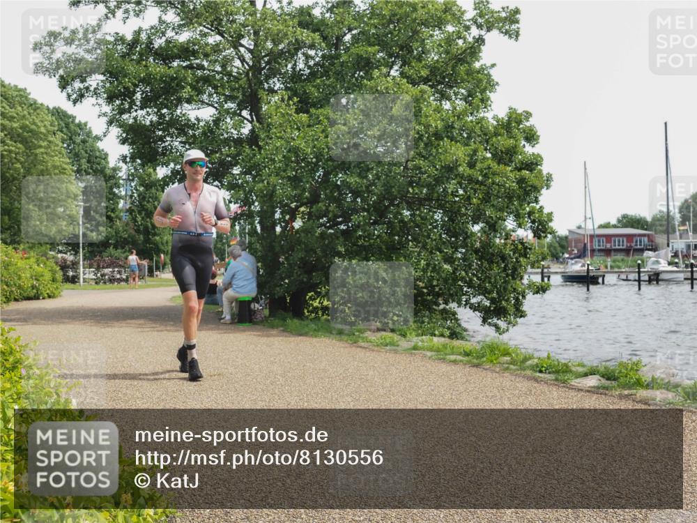 22.06.2025 - Viking Triathlon KatJ http://msf.ph/oto/8130556 22.06.2025 14:03:29 Laufen 326, 334 meine-sportfotos.de