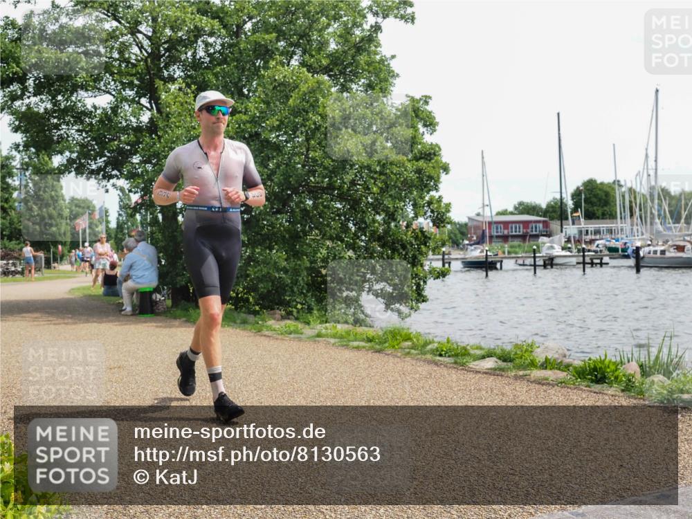 22.06.2025 - Viking Triathlon KatJ http://msf.ph/oto/8130563 22.06.2025 14:03:30 Laufen 326, 334 meine-sportfotos.de