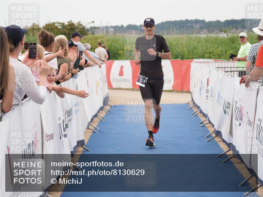 22.06.2025 - Viking Triathlon MichiJ http://msf.ph/oto/8130629 22.06.2025 15:31:56 Ziel 331 meine-sportfotos.de