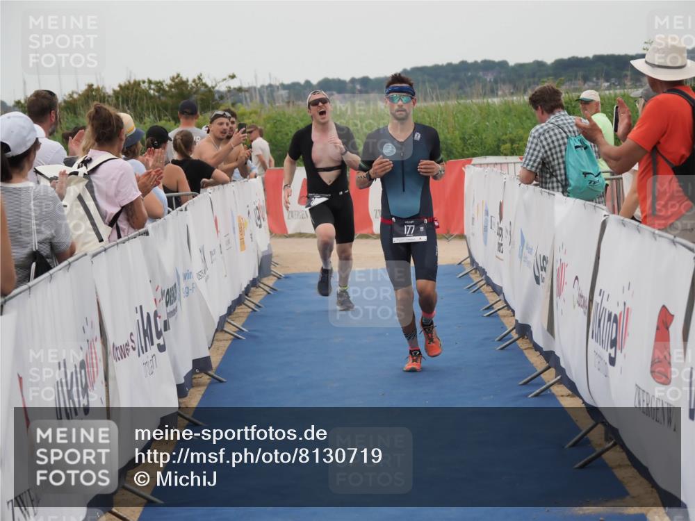 22.06.2025 - Viking Triathlon MichiJ http://msf.ph/oto/8130719 22.06.2025 15:32:24 Ziel 177, 297 meine-sportfotos.de