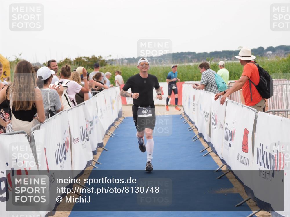 22.06.2025 - Viking Triathlon MichiJ http://msf.ph/oto/8130748 22.06.2025 15:32:30 Ziel 177, 297, 442 meine-sportfotos.de