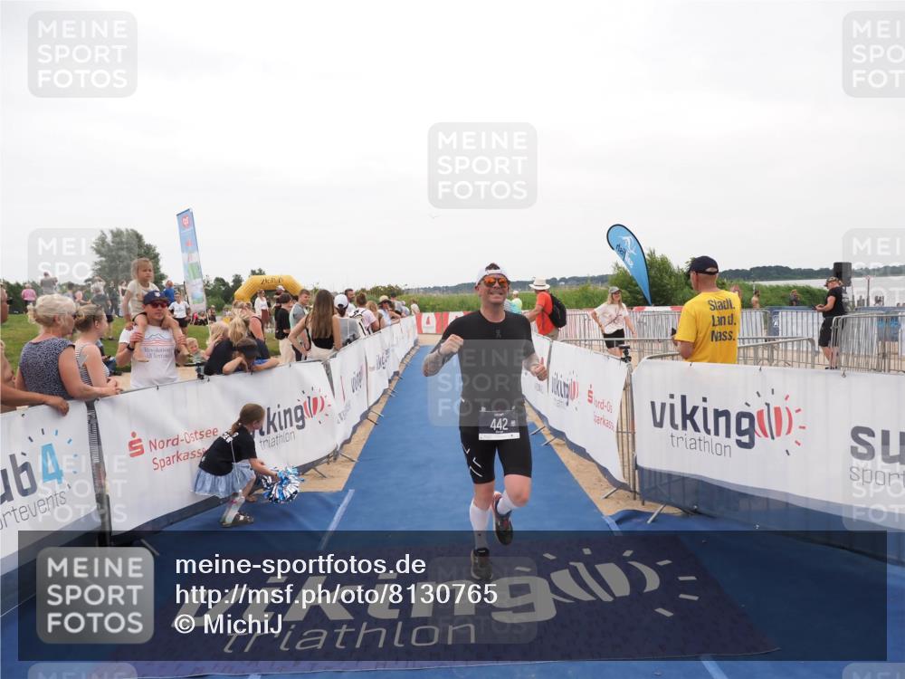 22.06.2025 - Viking Triathlon MichiJ http://msf.ph/oto/8130765 22.06.2025 15:32:32 Ziel 442 meine-sportfotos.de