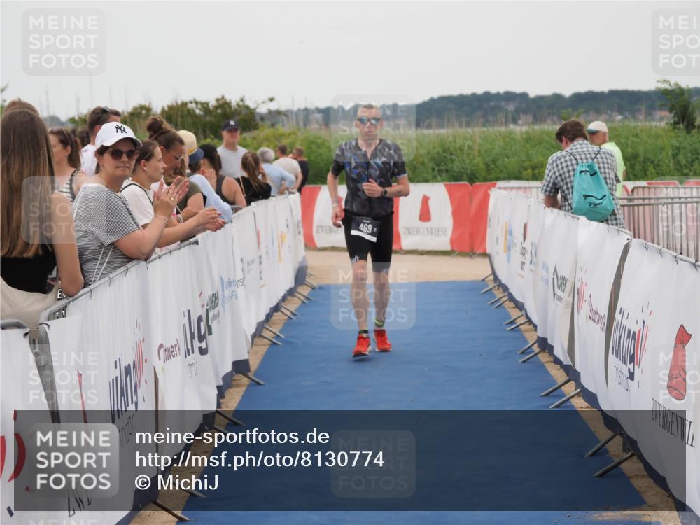 22.06.2025 - Viking Triathlon MichiJ http://msf.ph/oto/8130774 22.06.2025 15:32:56 Ziel 469 meine-sportfotos.de