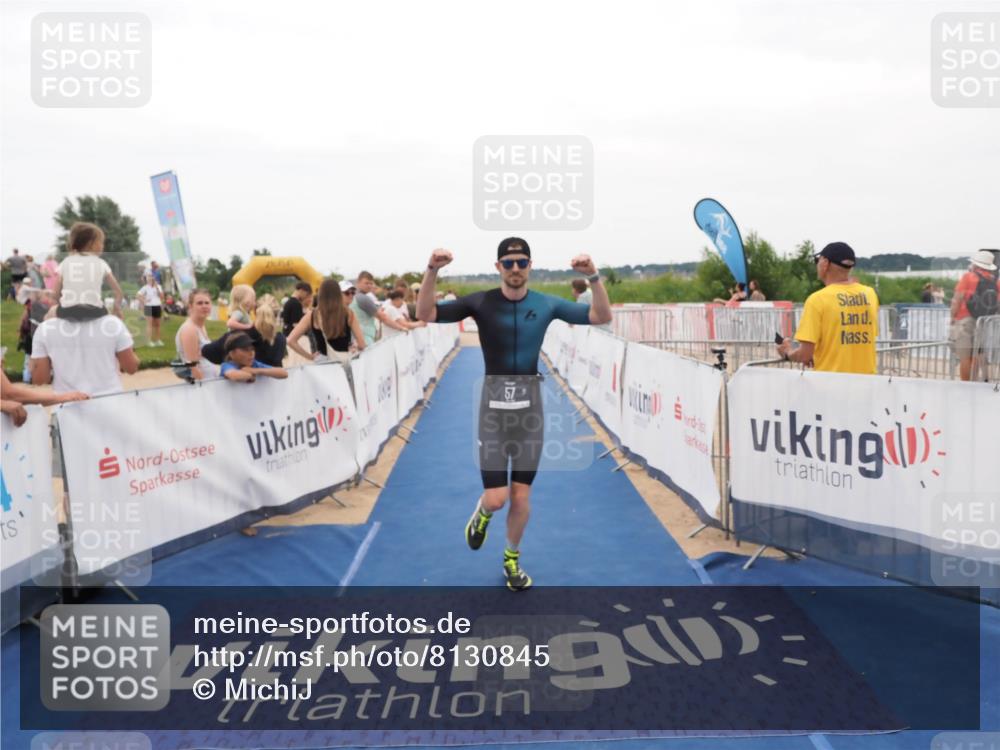 22.06.2025 - Viking Triathlon MichiJ http://msf.ph/oto/8130845 22.06.2025 15:33:51 Ziel 57 meine-sportfotos.de