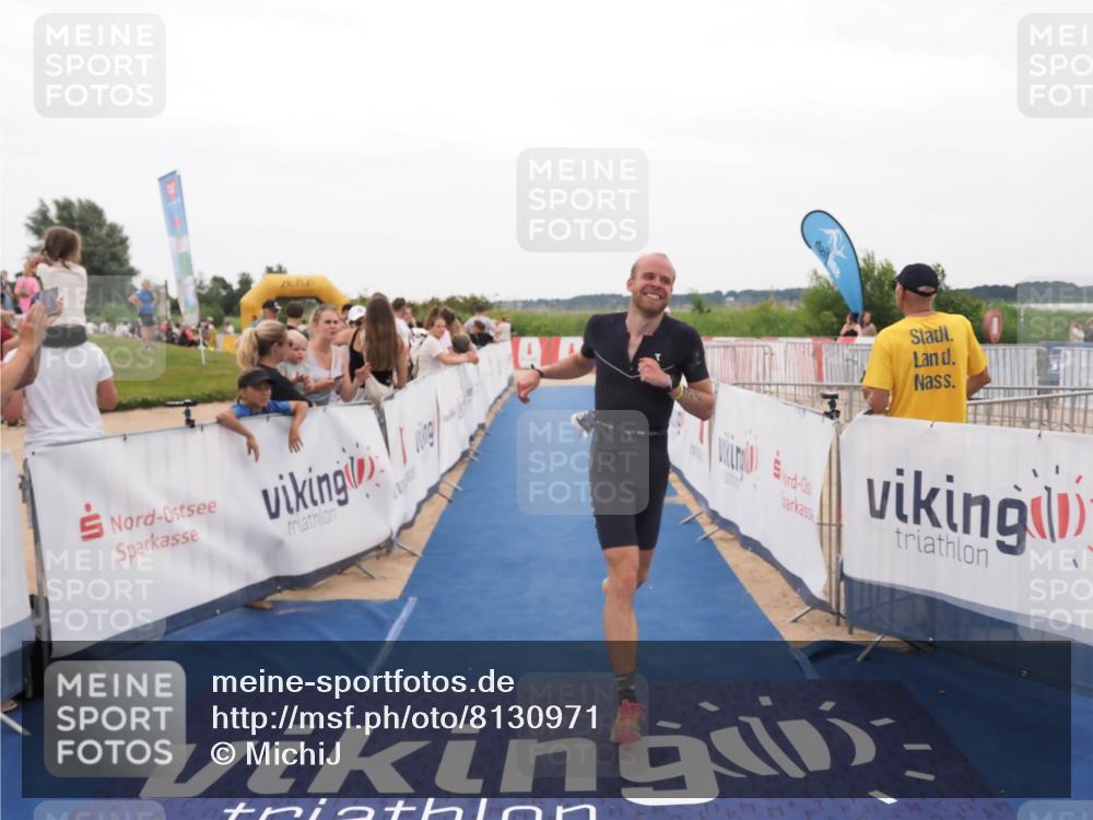 22.06.2025 - Viking Triathlon MichiJ http://msf.ph/oto/8130971 22.06.2025 15:34:34 Ziel 225 meine-sportfotos.de